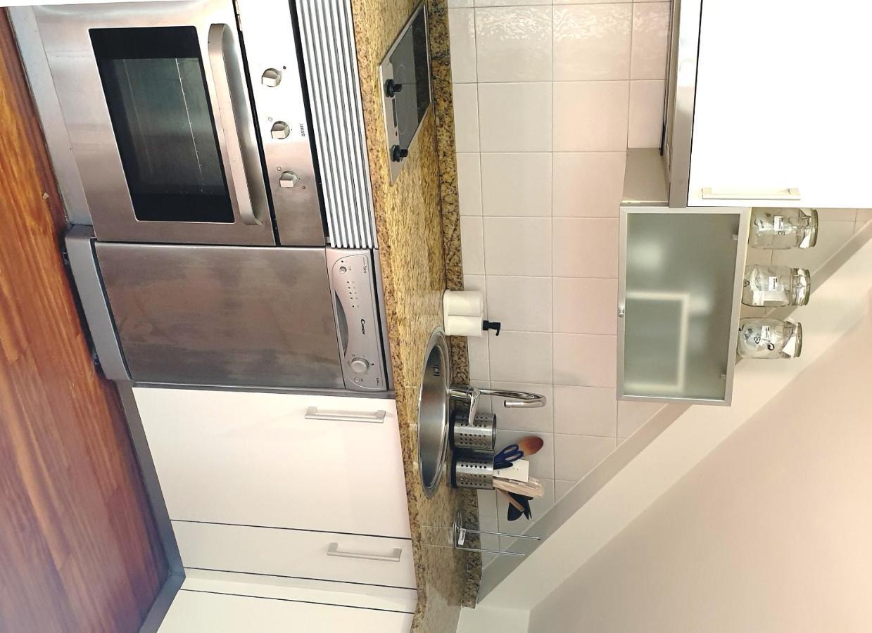 Coqueto apartamento céntrico con garaje Appartamento Vigo Esterno foto